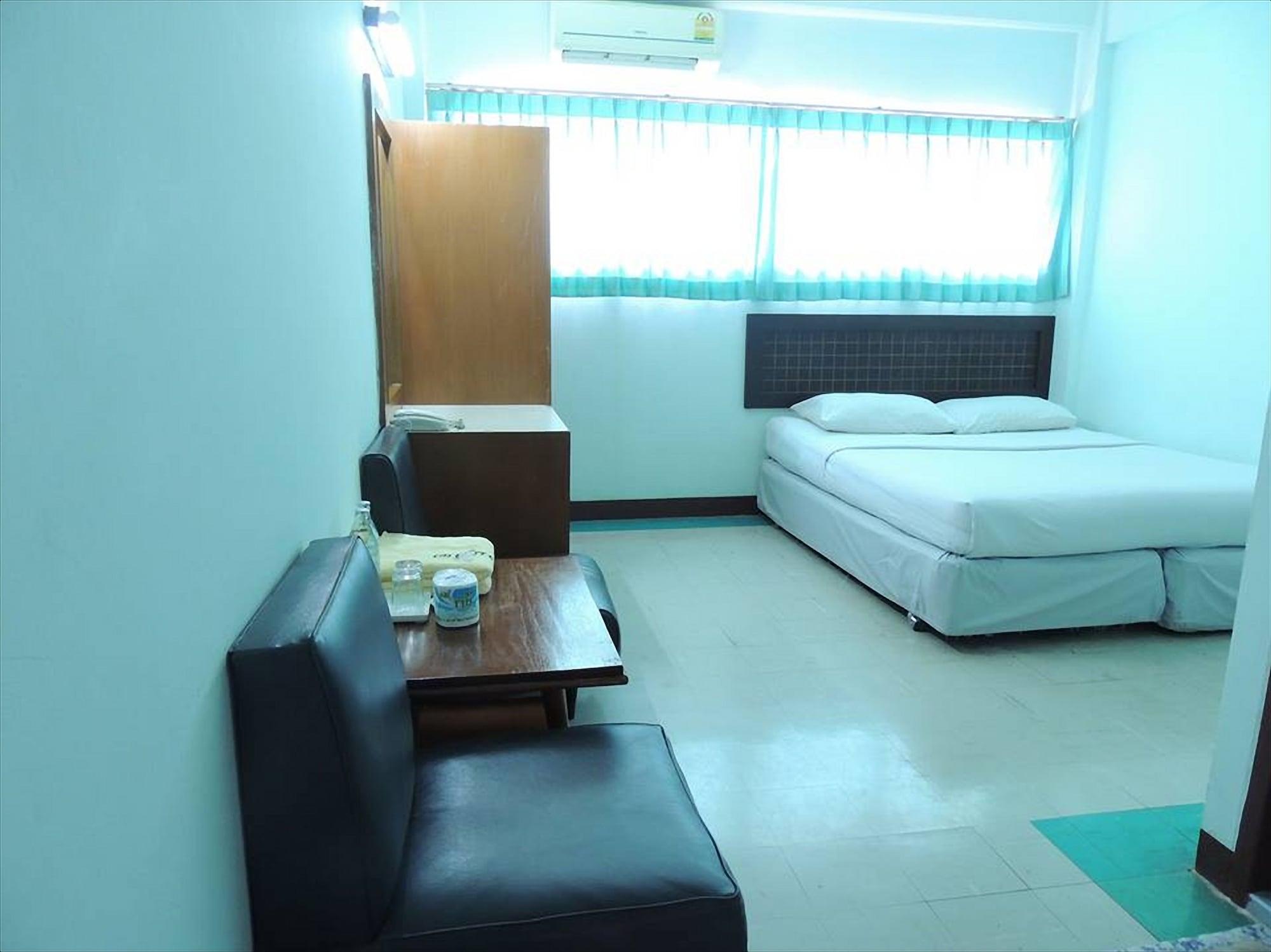 Pakchong Phubade Hotel Экстерьер фото