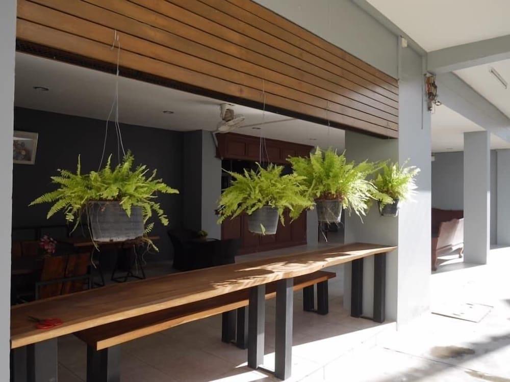 Pakchong Phubade Hotel Экстерьер фото